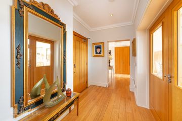 18 Alder Lodge, Farmleigh Avenue, Farmleigh Woods, Castleknock, D15N242 — photo 2