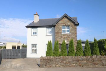31 Gortnaclohy Heights, Skibbereen, Co. Cork, P81A066 — photo 2