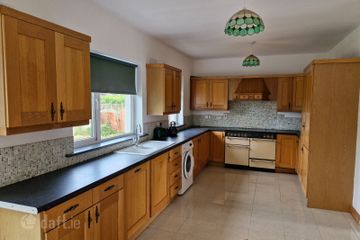 8 Beechwood Park, Tinahely, Co. Wicklow — photo 2