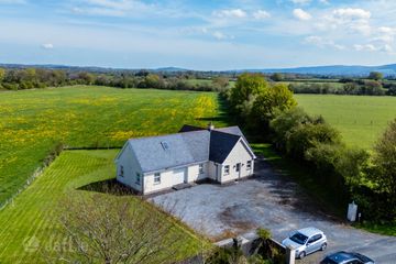 Sliabh Bloom Farmhouse, Oakley Park, Clareen, Co. Offaly, R42YX57