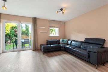 42 Grianan Fidh, Aikens Village, Sandyford, Dublin 18, D18 F763 — photo 3
