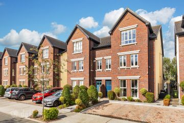 11 Bracken Park Close, Castleknock, Dublin 15, D15NA4A — photo 2