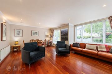 35 Priory Way, Whitehall Road, Terenure, Dublin 12, D12 DK65 — photo 3