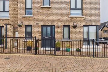 28 Millbourne Close (WITH ANNEX TO REAR), Ashbourne, Co. Meath, A84PN20 — photo 2