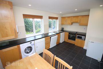 10 Maryborough Green, Maryborough Hill, Douglas, Co. Cork — photo 2