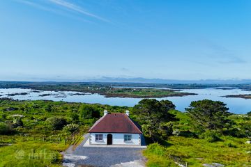 Tigh Sean Thadh, Camus Eighter, Camus, Connemara, Co. Galway, H91FFY6