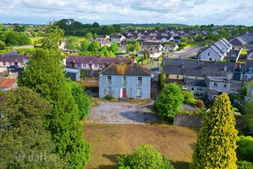 Newbridge Street, Birr, Co. Offaly, R42YE26 — photo 2