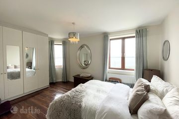 305 BLOCK 17A, Marina Village, Malahide, Co. Dublin — photo 3