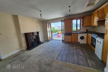 Flat 5, 13 Lower New Street, Kilkenny, Co. Kilkenny, R95KW31 — photo 2