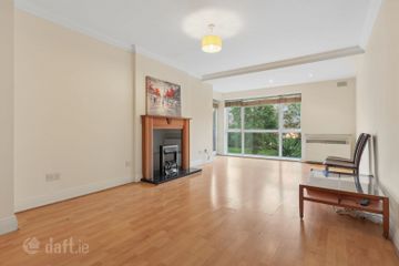Apartment 128, Gracepark Manor, Drumcondra, Dublin 9, D09E932 — photo 3