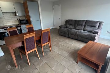 2 Bed Apartment, Smithfield Loft, Smithfield, Dublin 7 — photo 2