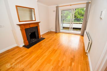 Apartment, Belfield Park, Stillorgan Road, Booterstown, Co. Dublin — photo 3