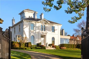 Mentone, Marino Avenue East, Killiney, Co. Dublin, A96 FW42 — photo 3