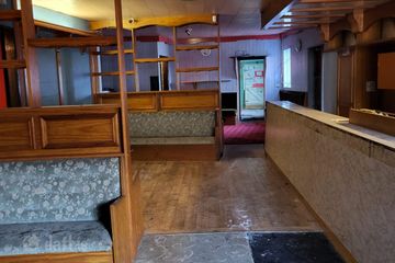 Henchy'S Bar, Main Street, Scarriff, Co. Clare, V94A3EC — photo 3