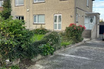 4 Greenlands, Dundrum, Dublin 16 — photo 2