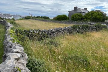 An Baile Thiar, Inis Oírr, Co. Galway, Inisheer, Co. Galway — photo 2