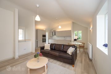 4 Baker's Lane, Main Street, Innishannon, Cork, Innishannon, Co. Cork — photo 3