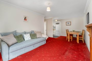 17 Derrynane Square, Dorset Street Lower, Dublin 7, Co. Dublin, D07TF19 — photo 3