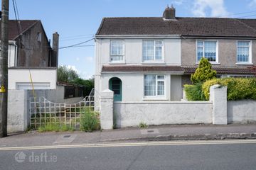 Hollymount, 60 Hartlands Avenue, The Lough, Cork, T12C3K7 — photo 2