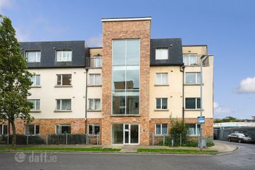 34 Eaton Terrace, Rathcoole, Co. Dublin — photo 2
