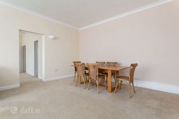 Apartment 13 , Finsbury House, Ballsbridge, Dublin 4 — photo 3