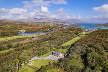 Castle Road House, Dunboy, Castletownbere, Co Cork, P75 RW68 — photo 2