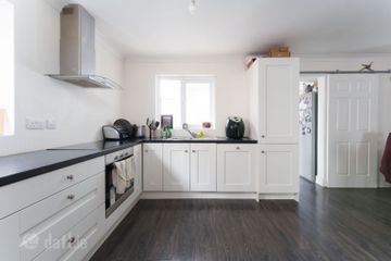 12 Hillview, Rhode, Co. Offaly, R35HX46 — photo 2