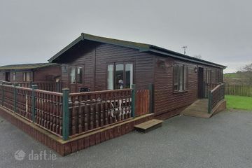Cabin, 17 Mulroy Bay Resort, Kerrykeel, Co. Donegal — photo 2