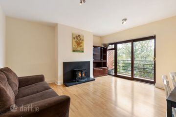 19 Rathgar Court, 19-20 Rathgar Road, Rathgar, Dublin 6, D06 W7T2 — photo 2