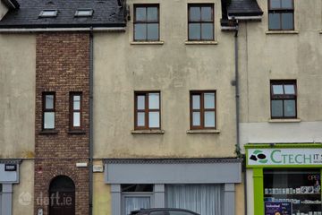 Apartment 12, Mill Race Apartments, Lower Abbey Street, Cahir, Co. Tipperary, E21NX80 — photo 2