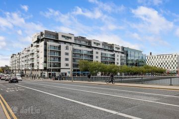 11 Gallery Quay, Block 5, Grand Canal Dock, Dublin 2, D02 WR97 — photo 2
