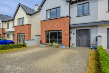 9 Fern Dale, Castle Heights, Kilmoney, Carrigaline, Co. Cork, P43EC67 — photo 2