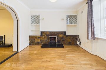 33 The Glen, Waterford, Waterford City Centre, Co. Waterford, X91X6HC — photo 3