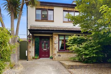 118 Mountain View, Crinken Glen, Shankill, Dublin 18, D18A6P1 — photo 2