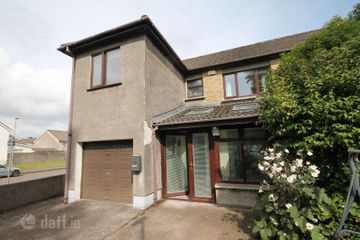 19 Wilton Court, Wilton, Glasheen, Co. Cork, T12AE78 — photo 2