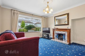 28 Lorcan Drive, Whitehall, Santry, Dublin 9, D09NX34 — photo 3