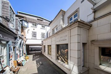 7-8 Johnson's Court, Dublin 2, Co. Dublin — photo 3