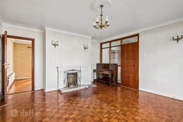 7 Fairbrook Lawn, Rathfarnham, Dublin 14, D14W678 — photo 2