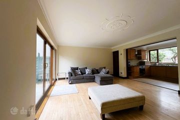 40 Raglan Lane, Dublin 4 (6-9 Month Lease Only), Ballsbridge, Dublin 4 — photo 2