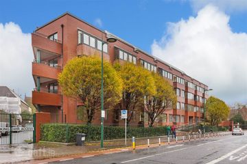 1 Bed Apt, 4th floor, Cannon Court, Bride Street, Dublin 8, Christchurch, Dublin 8 — photo 2