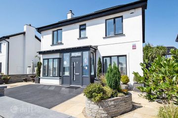 10 Waterside, Dungarvan, Co. Waterford, X35TY40 — photo 2