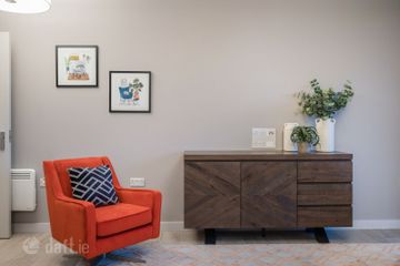2 Bedroom Penthouse Apartment , Mill Pond , Parnell Avenue , Harold's Cross, Co. Dublin — photo 3