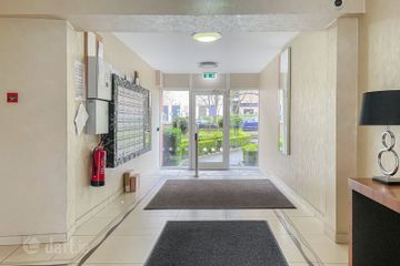 Apartment 27, Burleigh Court, Ballsbridge, Dublin 4, D04A5F9 — photo 3