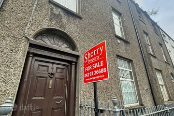 34 Seatown Place , Dundalk, Co. Louth — photo 2