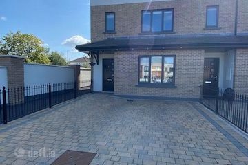 3 Bedroom Townhouse, Ivy Place, Main Street, Dunshaughlin, Co. Meath — photo 3