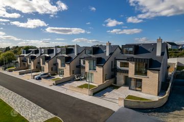 No. 2 Watersland, Kinsale, Co. Cork, P17EW89 — photo 2