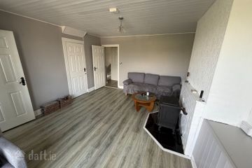 32 Saint John'S Terrace, Sligo, Sligo, Co. Sligo, F91XK0Y — photo 3