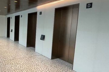 LIFT LOBBY