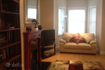 5 College Crescent, College Road, Bohermore, Co. Galway — photo 2