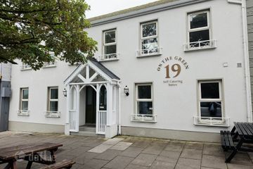 19 On The Green - Cedar Suite, 19 Main Street, Belcoo, Enniskillen, Co. Fermanagh